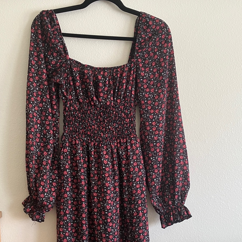 Floral Smocked Long-Sleeve Midi Dress - Black & Pink